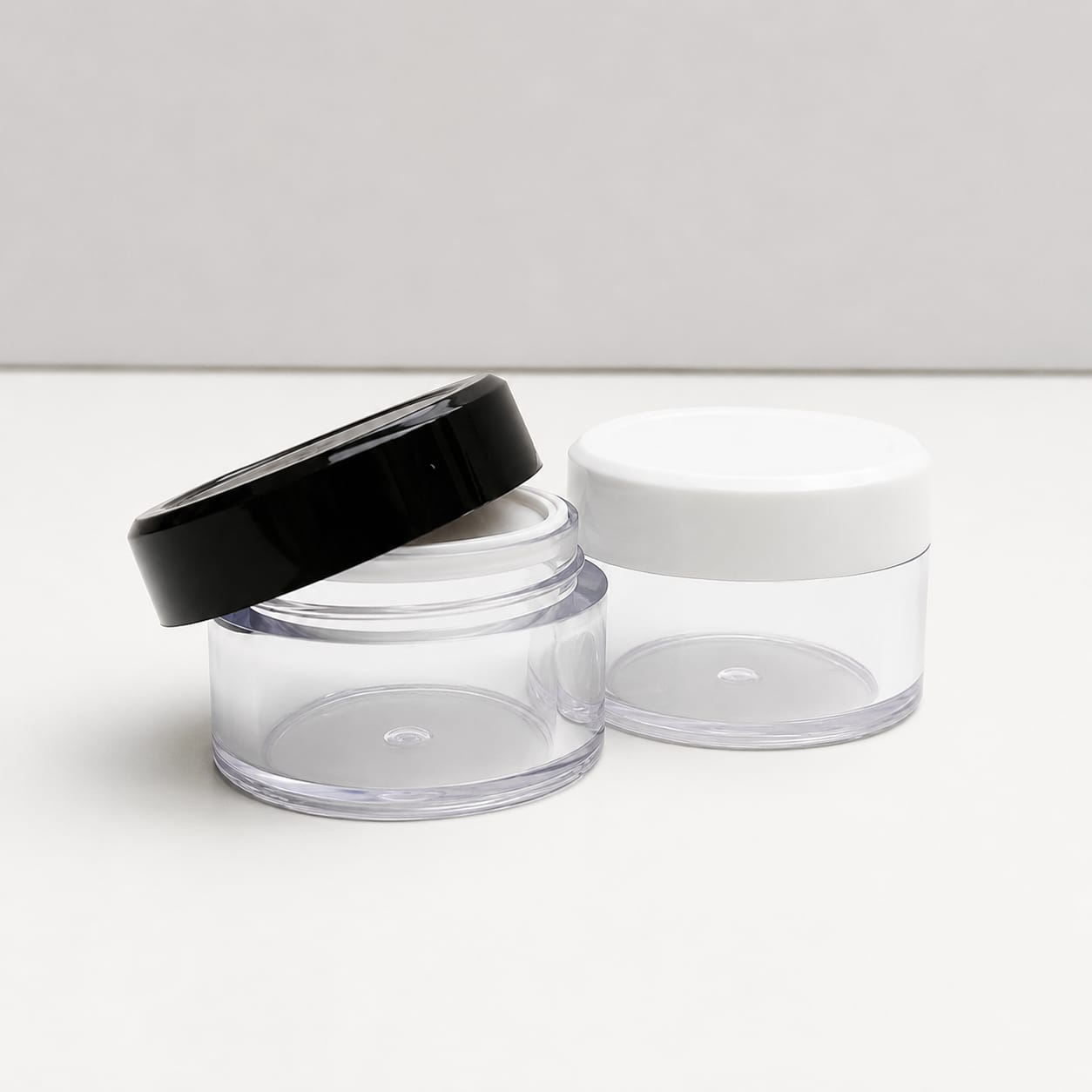 15GRM  SAN JAR T/P WITH INNER PLUG AND SAN BLACK CAP 
